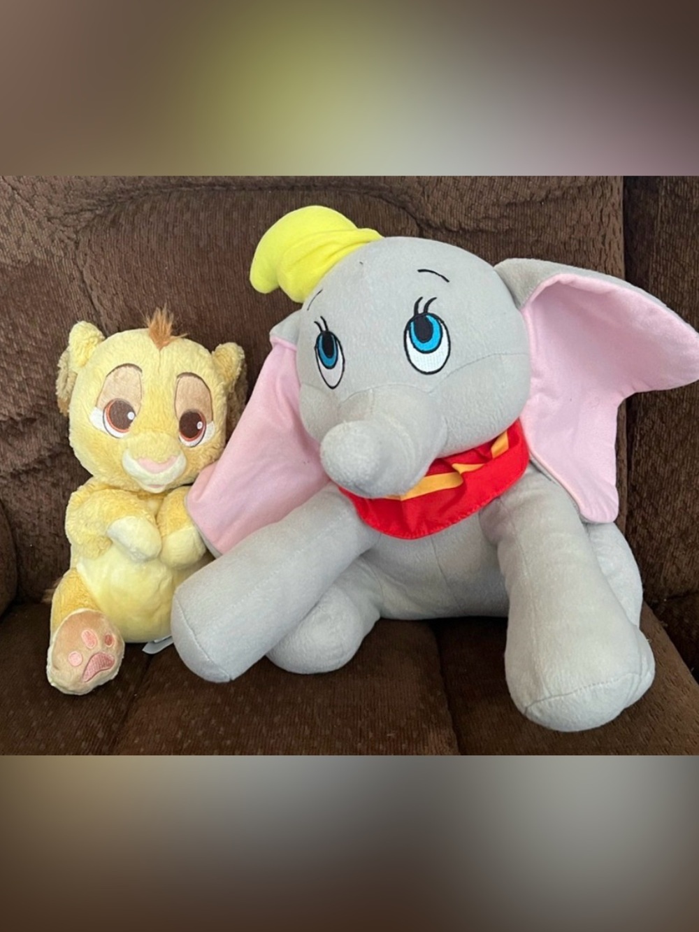 DISNEY - BABY SIMBA AND DUMBO PLUSH TOYS